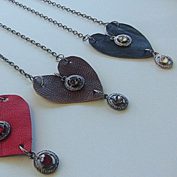 Leather Heart Necklace - Picture 3 of 4